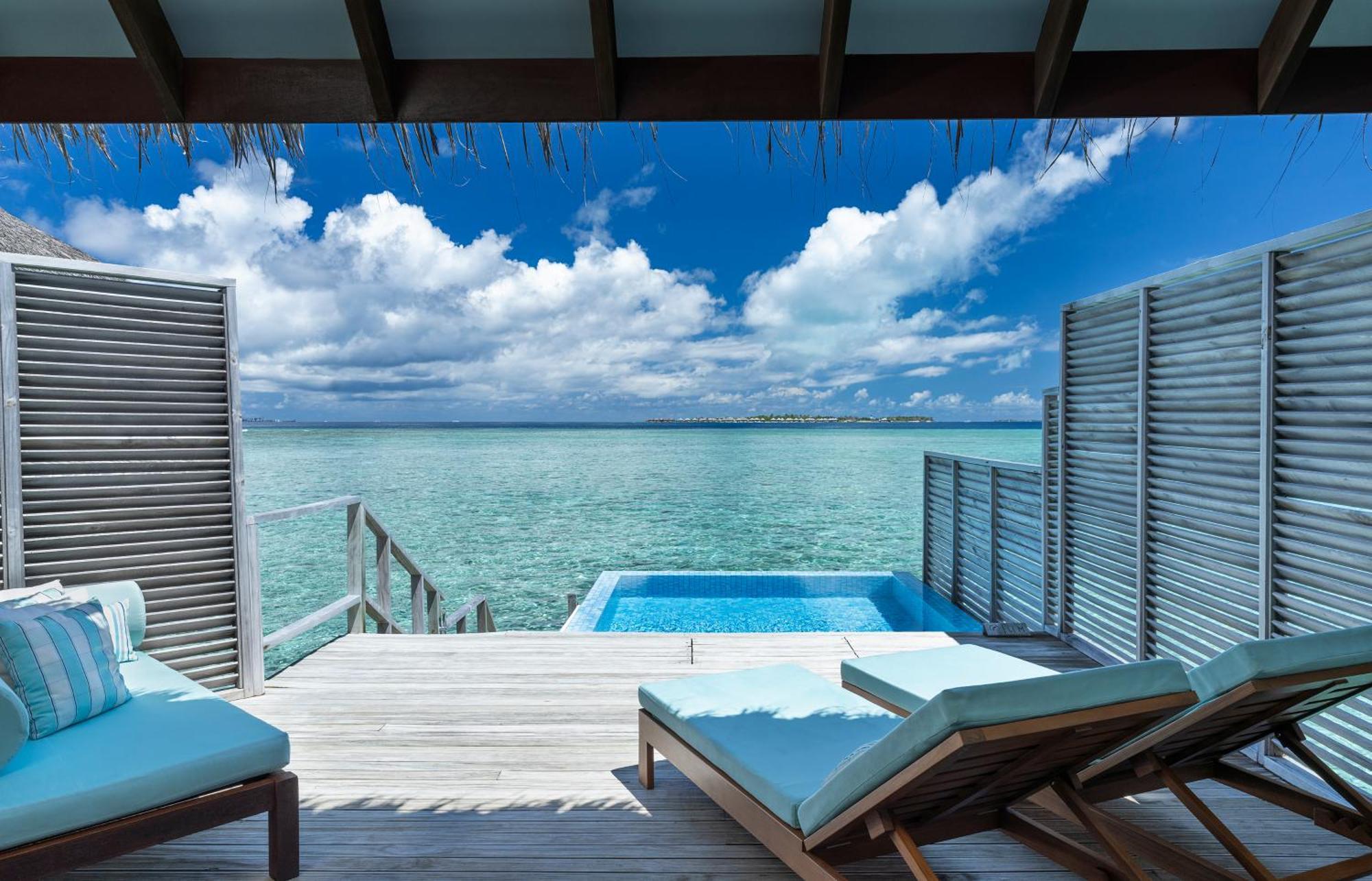 Bungalow Water med pool